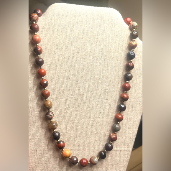 Brecciated Jasper - Gorgeous Necklace with gold clasp - Picture 1 of 8